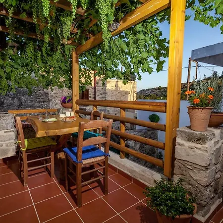 Aristidis'S Plouti Moires Guest House Exterior photo