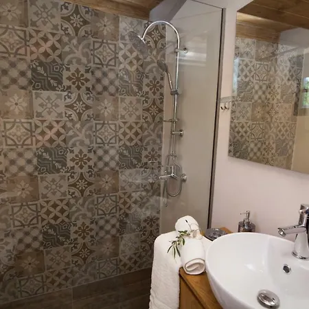 Aristidis'S Plouti Moires Guest House Exterior photo