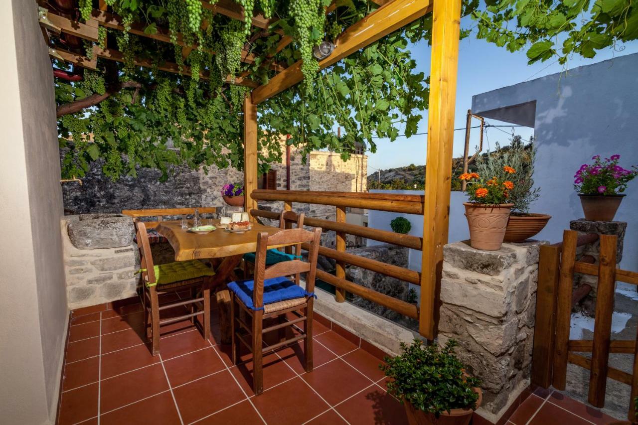 Country house Aristidis's Moires Plouti